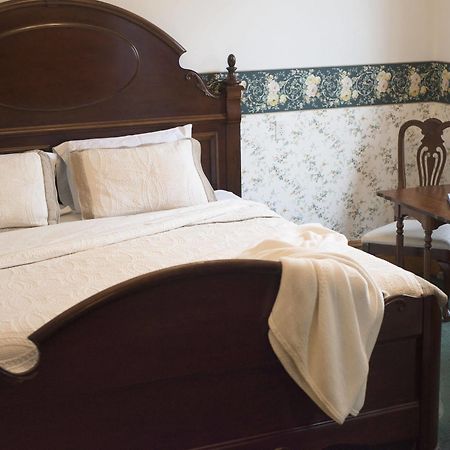 Decker Hotel & Bar Maquoketa Εξωτερικό φωτογραφία